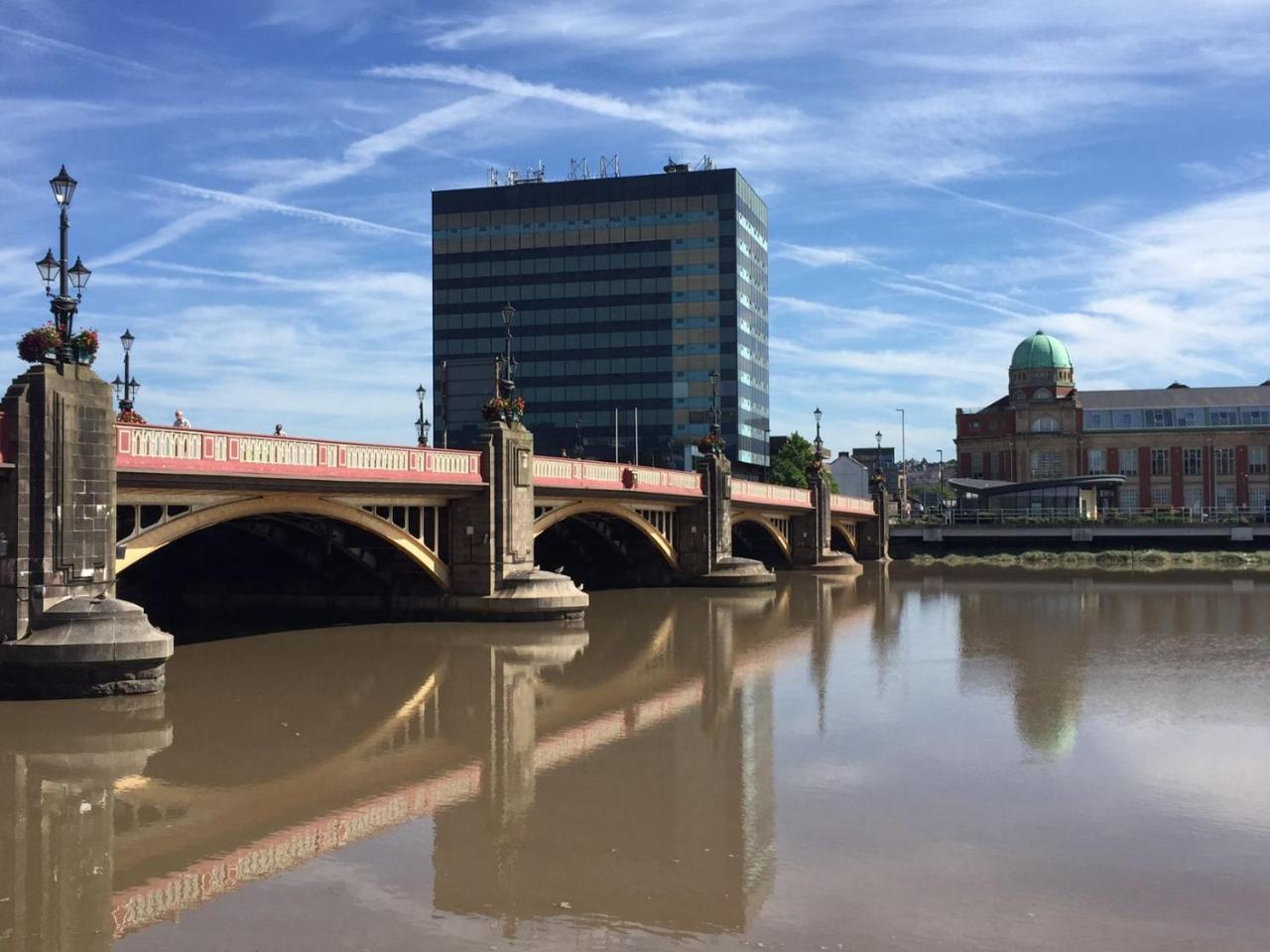 Quay Clarence House Newport (Gwent)