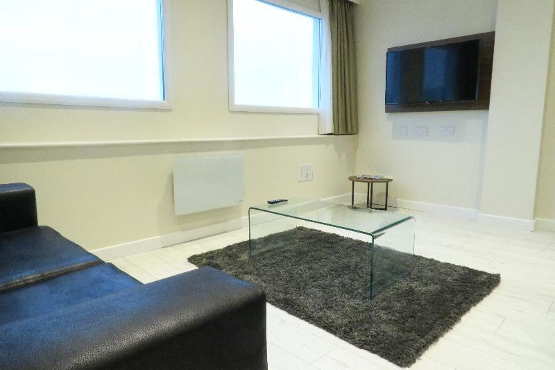 Quay Clarence House Apartment